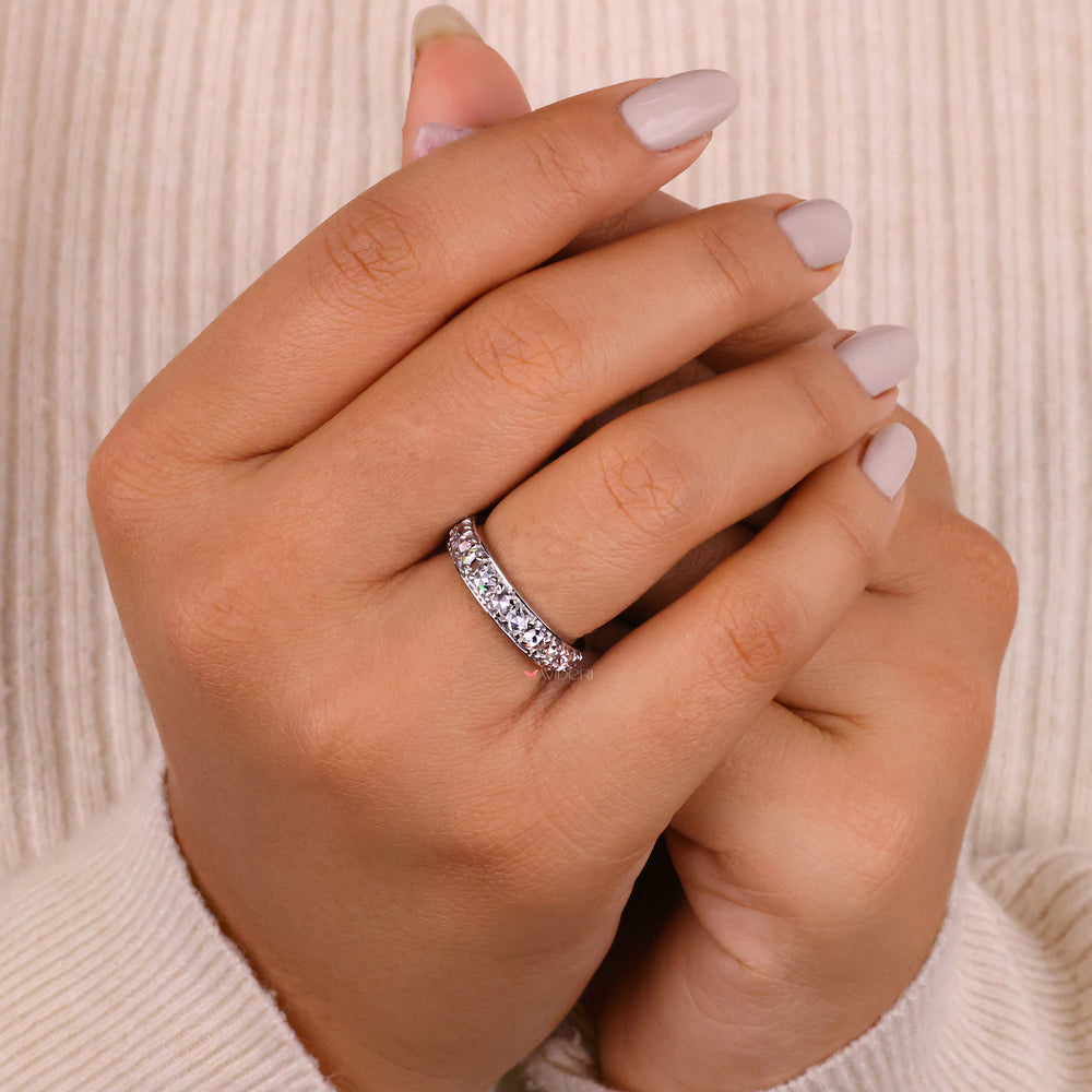 Buy wedding band with lab grown diamonds from Avideri.
