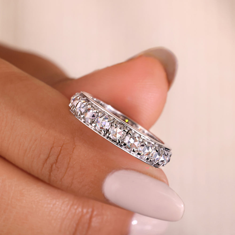 Avideri handmade jewelry featuring a rose cut diamond band.

