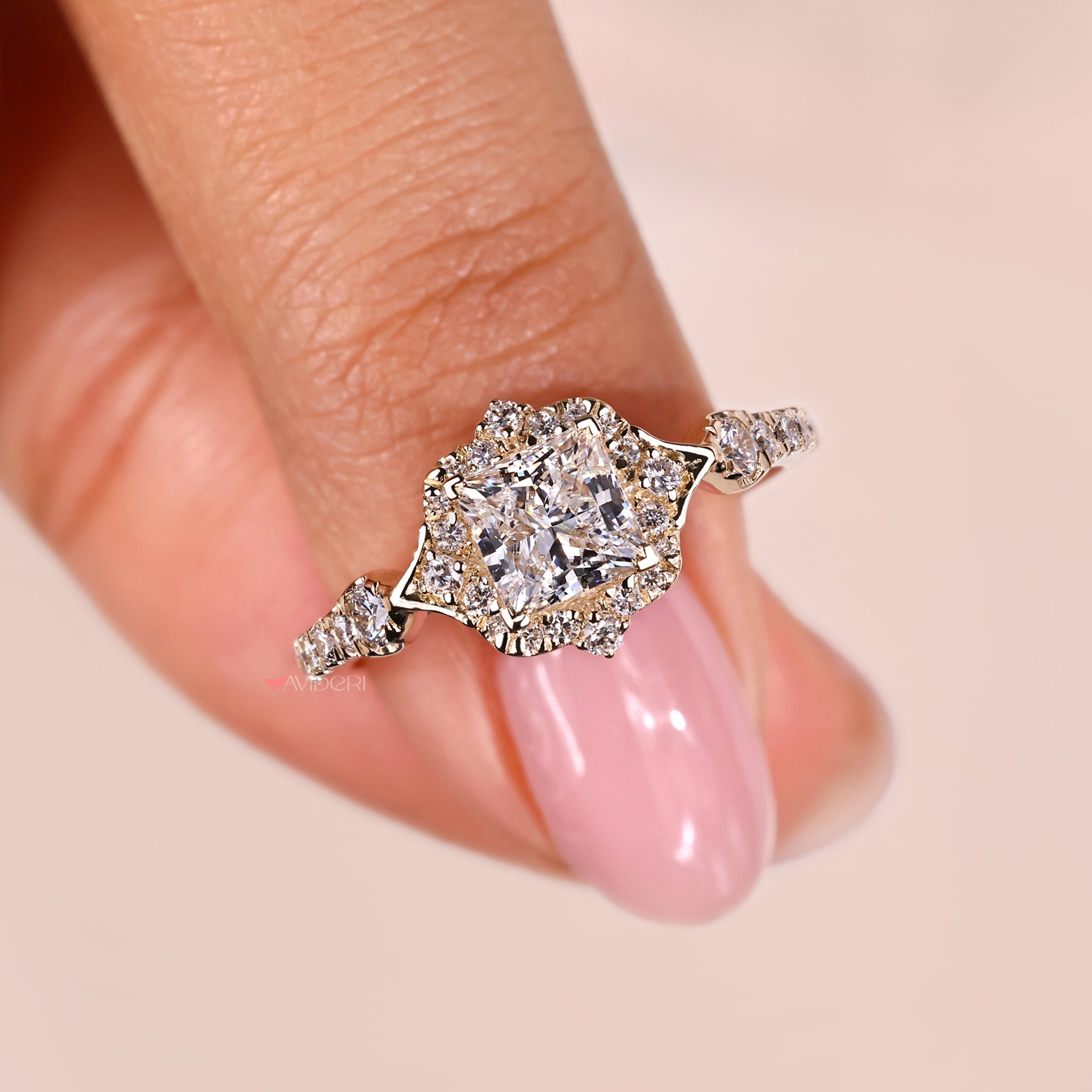 Avideri ring with princess cut halo diamond.