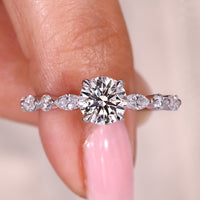 Round Diamond Engagement Ring – Perfect for Your Proposal