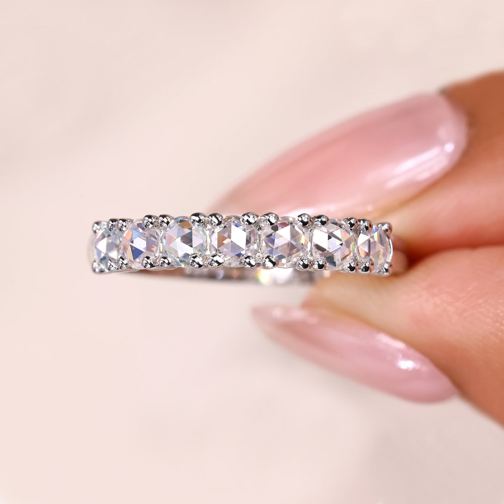 Seven stone wedding band brings balance and meaning to your everyday look.
