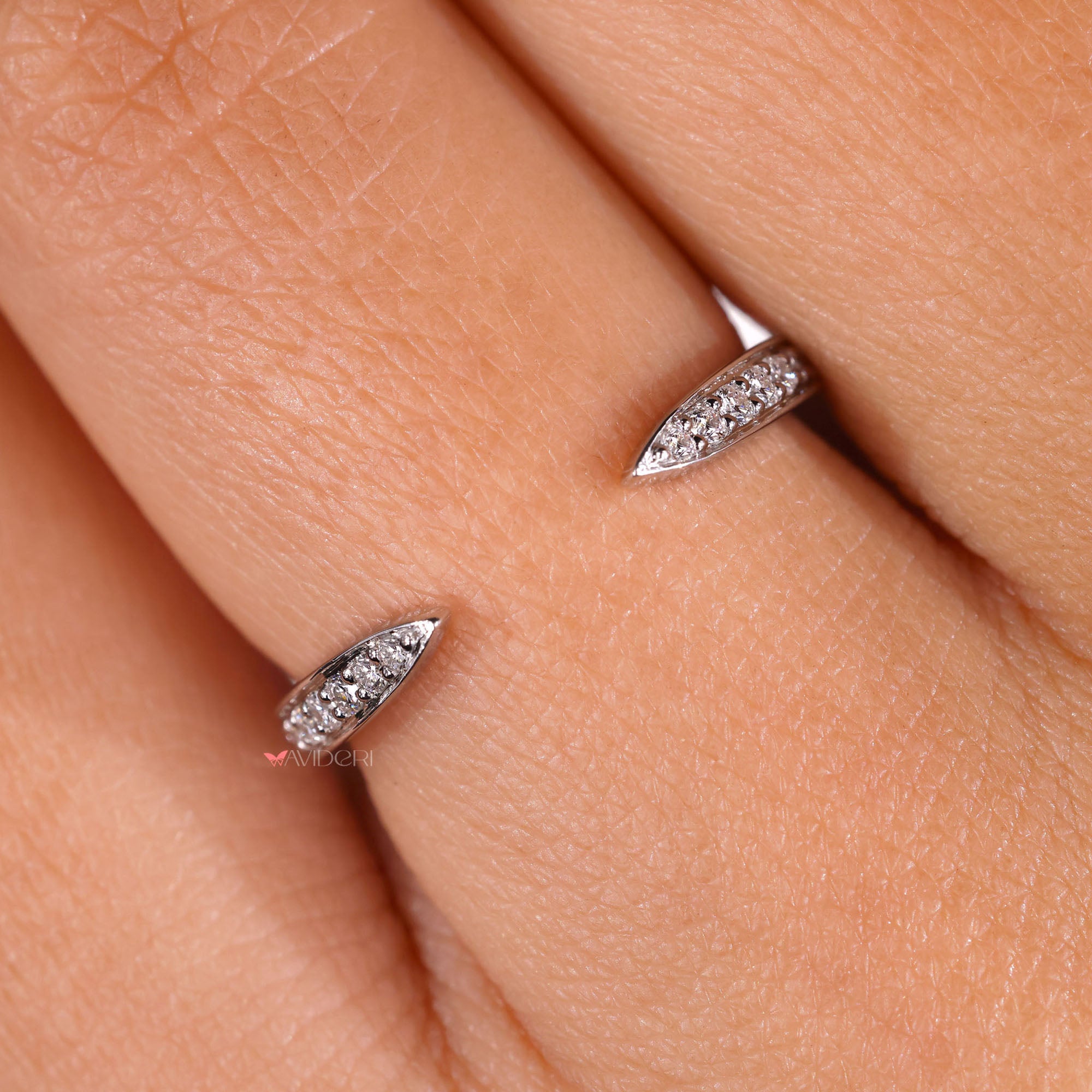 Round cut wedding band with handmade jewelry.
