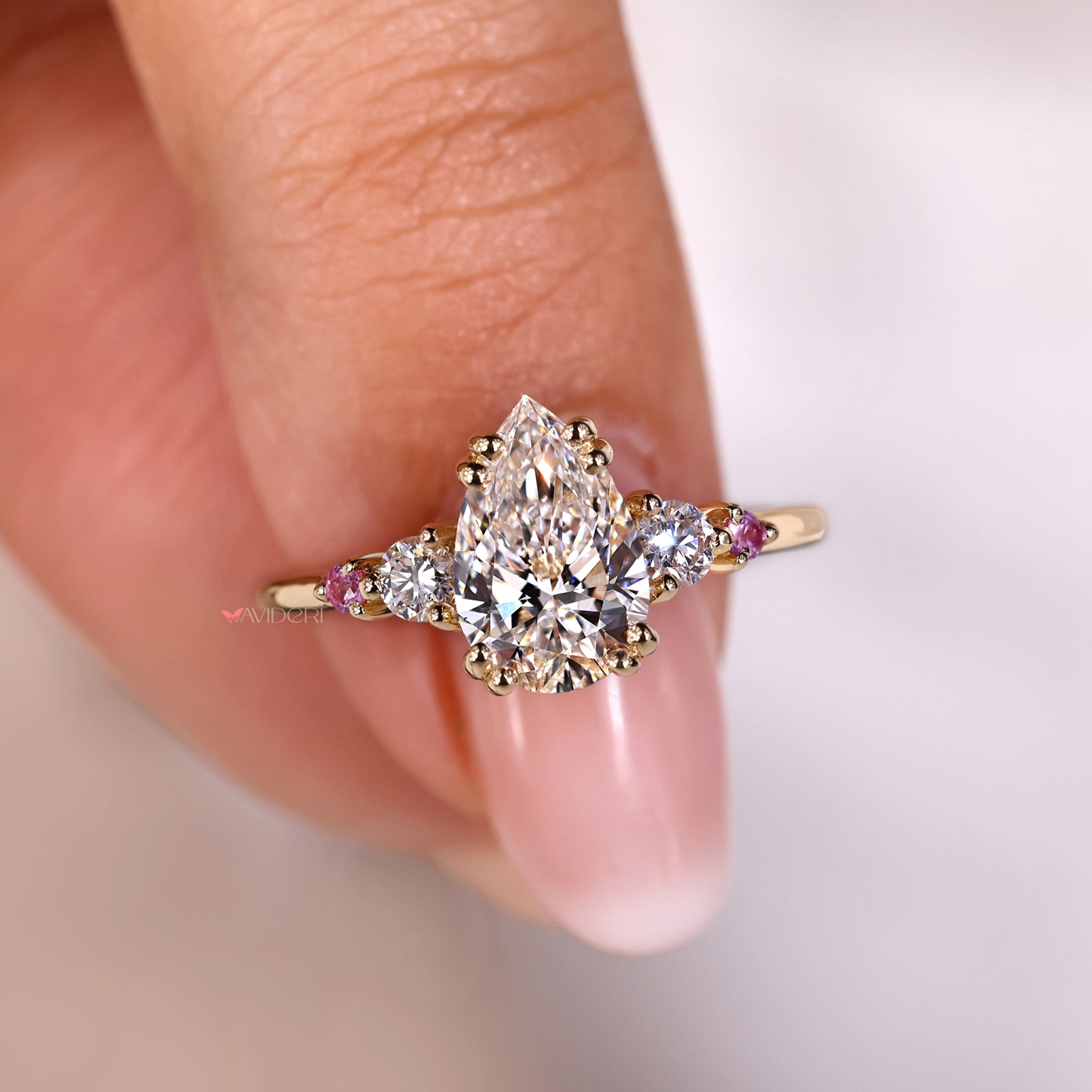 Ethical Lab Grown Diamond for an eco-conscious and radiant jewelry choice.
