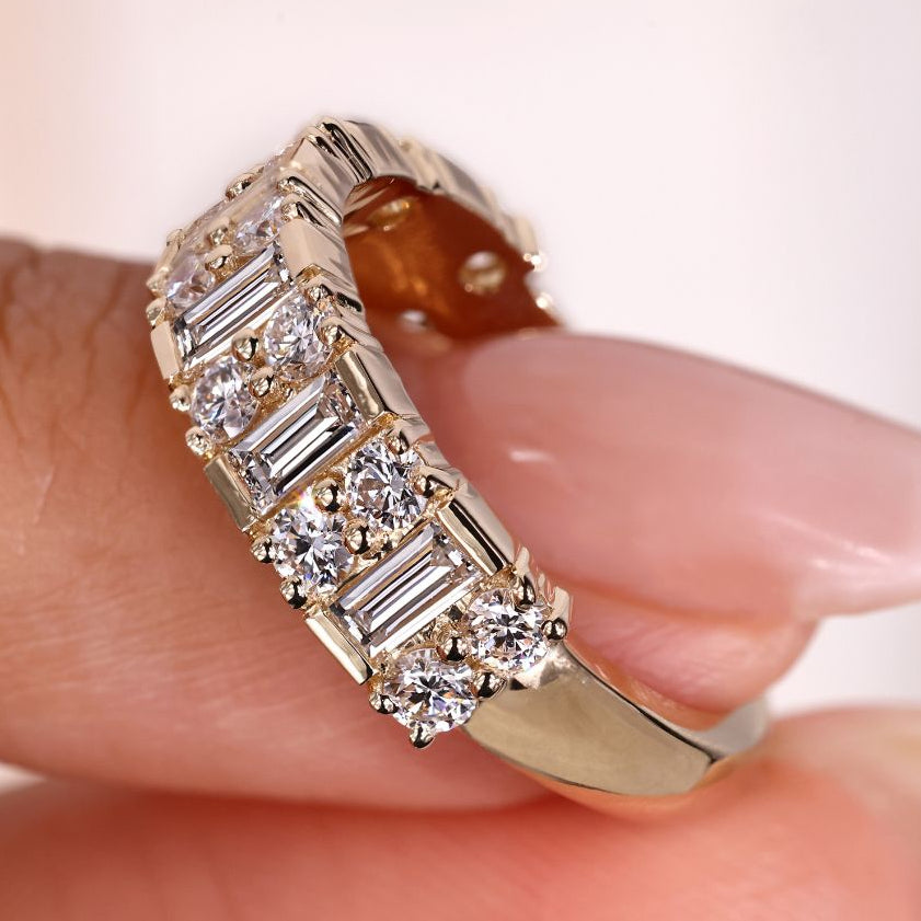 Vintage inspired style vintage wedding ring.
