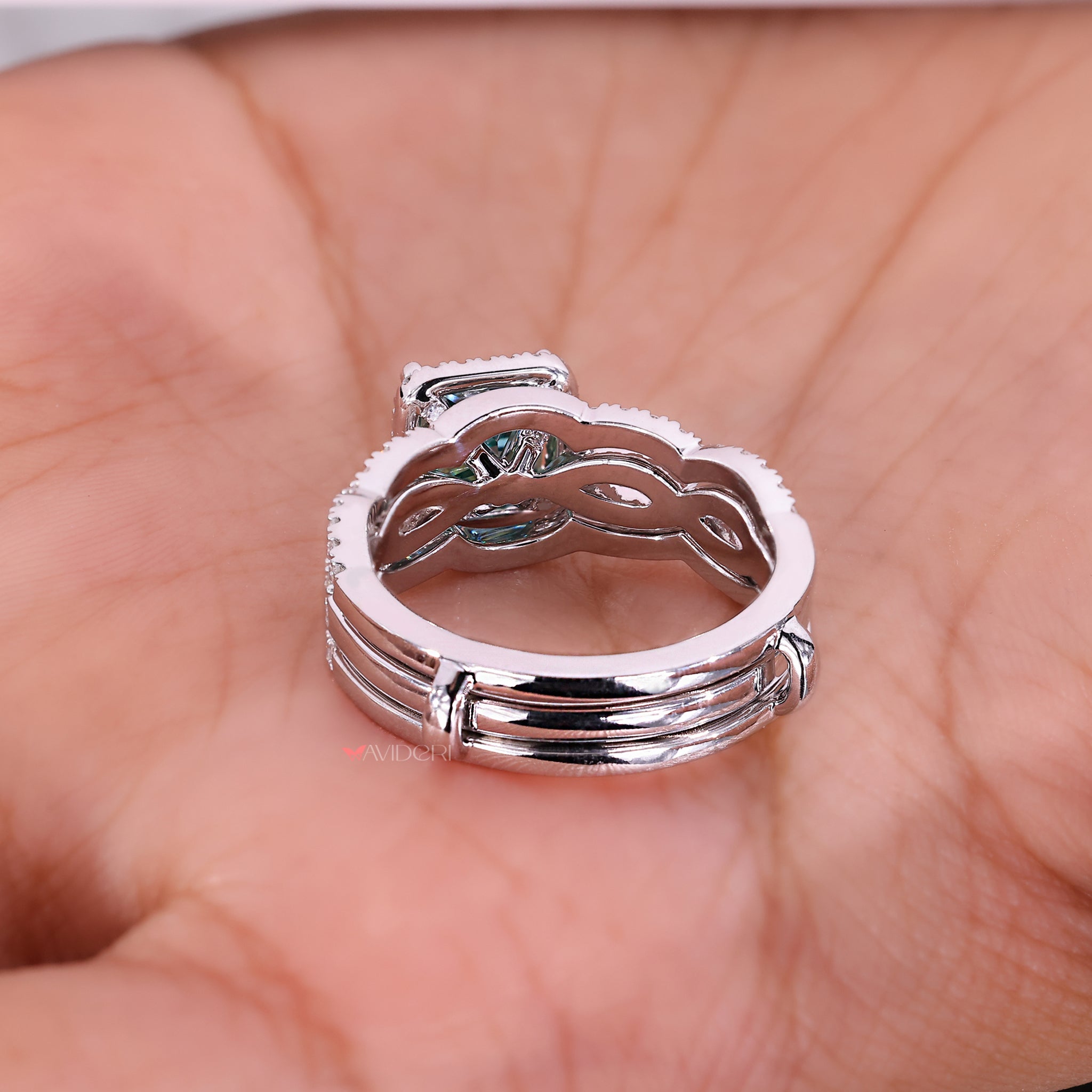 White Gold Bridal Set creates a sleek and modern appearance for your ring.
