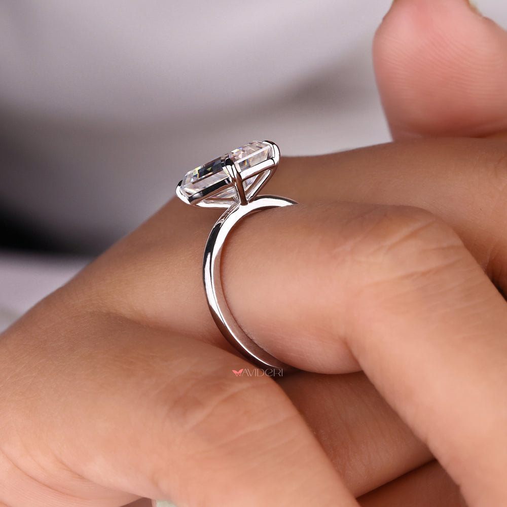 Avideri engagement ring, emerald moissanite ring, prong setting
