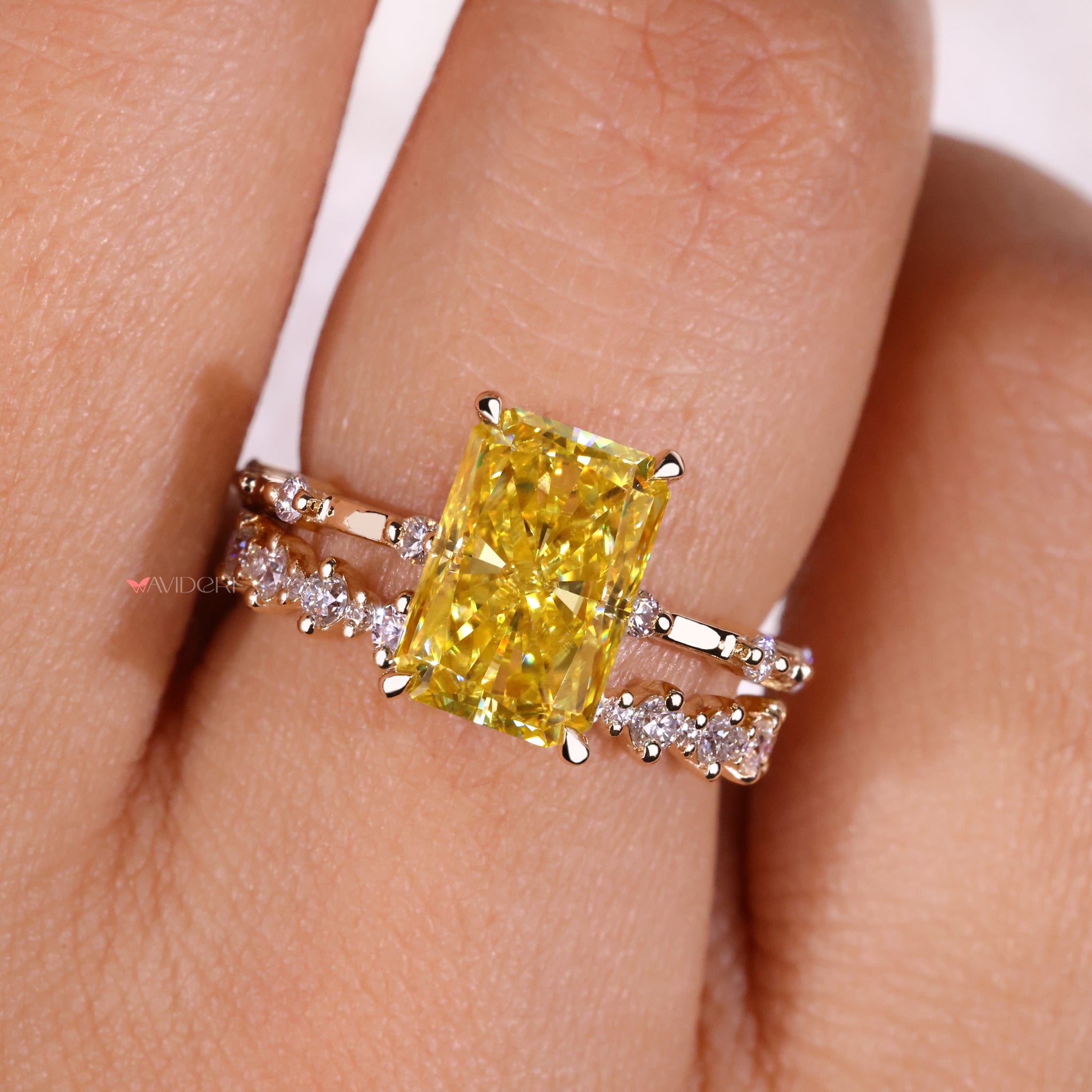 Handmade Jewelry offers unique, custom-made pieces for every bride.