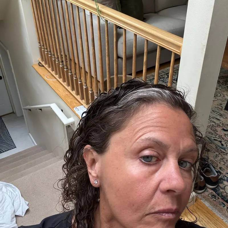 I loved working with this seller. I’m an Etsy newbie and he helped me so much. The earrings are excellent quality and gorgeous on. My daughter kept saying how cool and elegant I looked. This store can be trusted for sure!!!