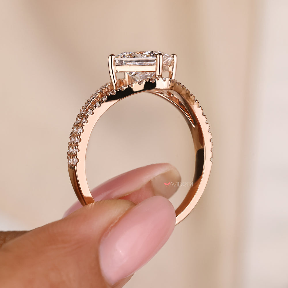IGI certified princess diamond ring with compass prong setting
