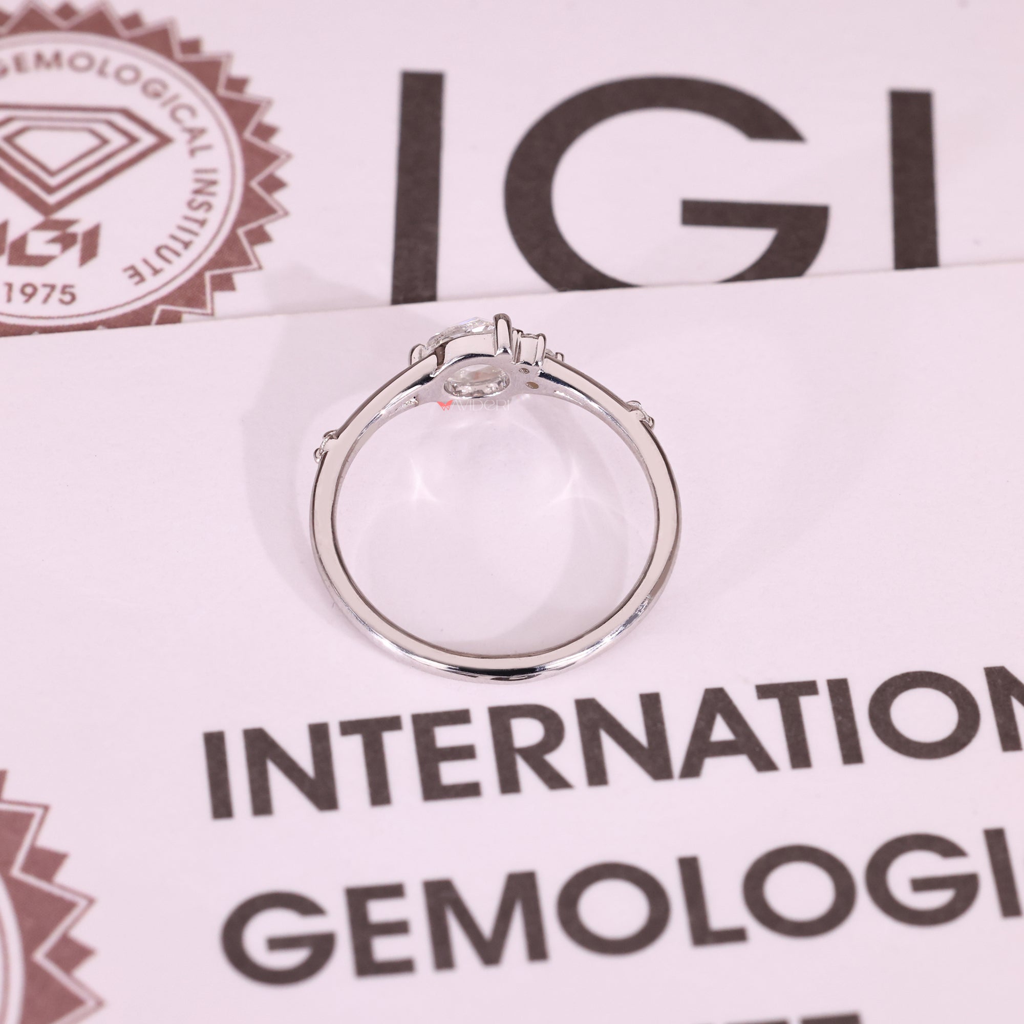 Five stone diamond ring IGI certified style.
