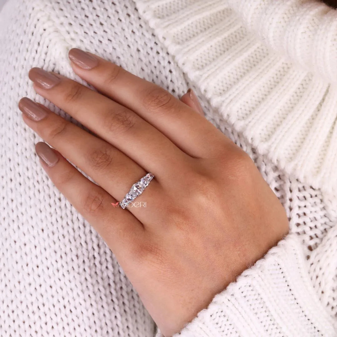 Lab Grown Diamond with handmade band.