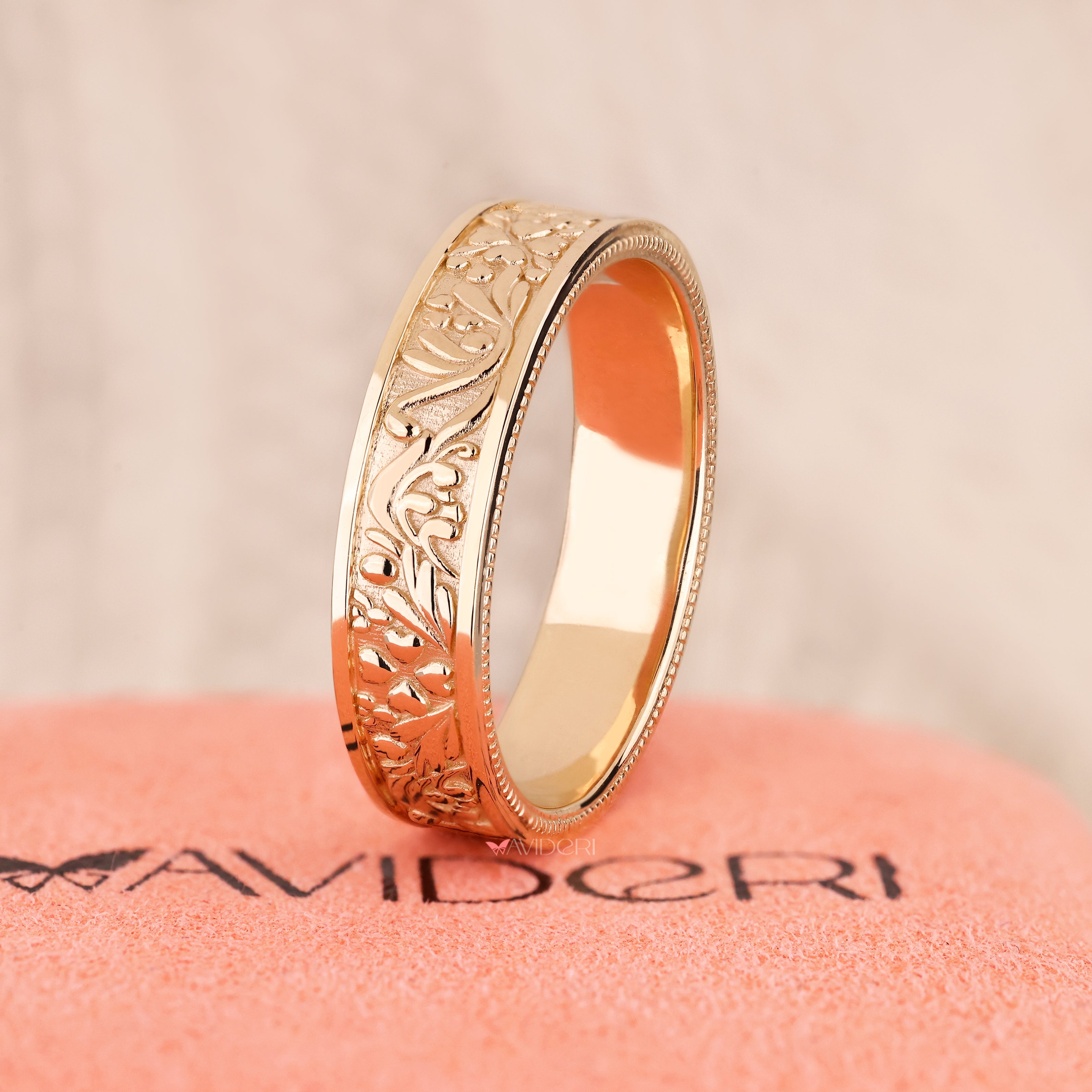 Handmade eternity filigree men's ring style.
