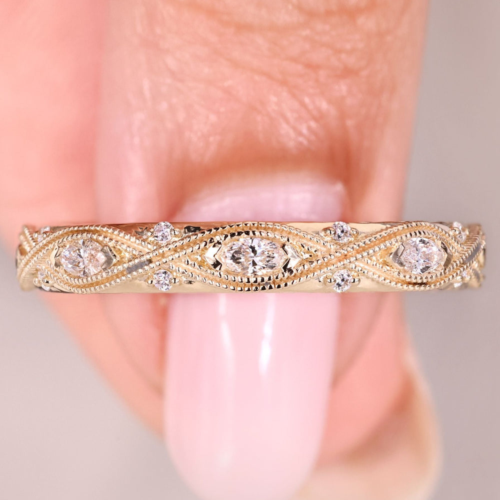 Milgrain diamond wedding band full eternity.
