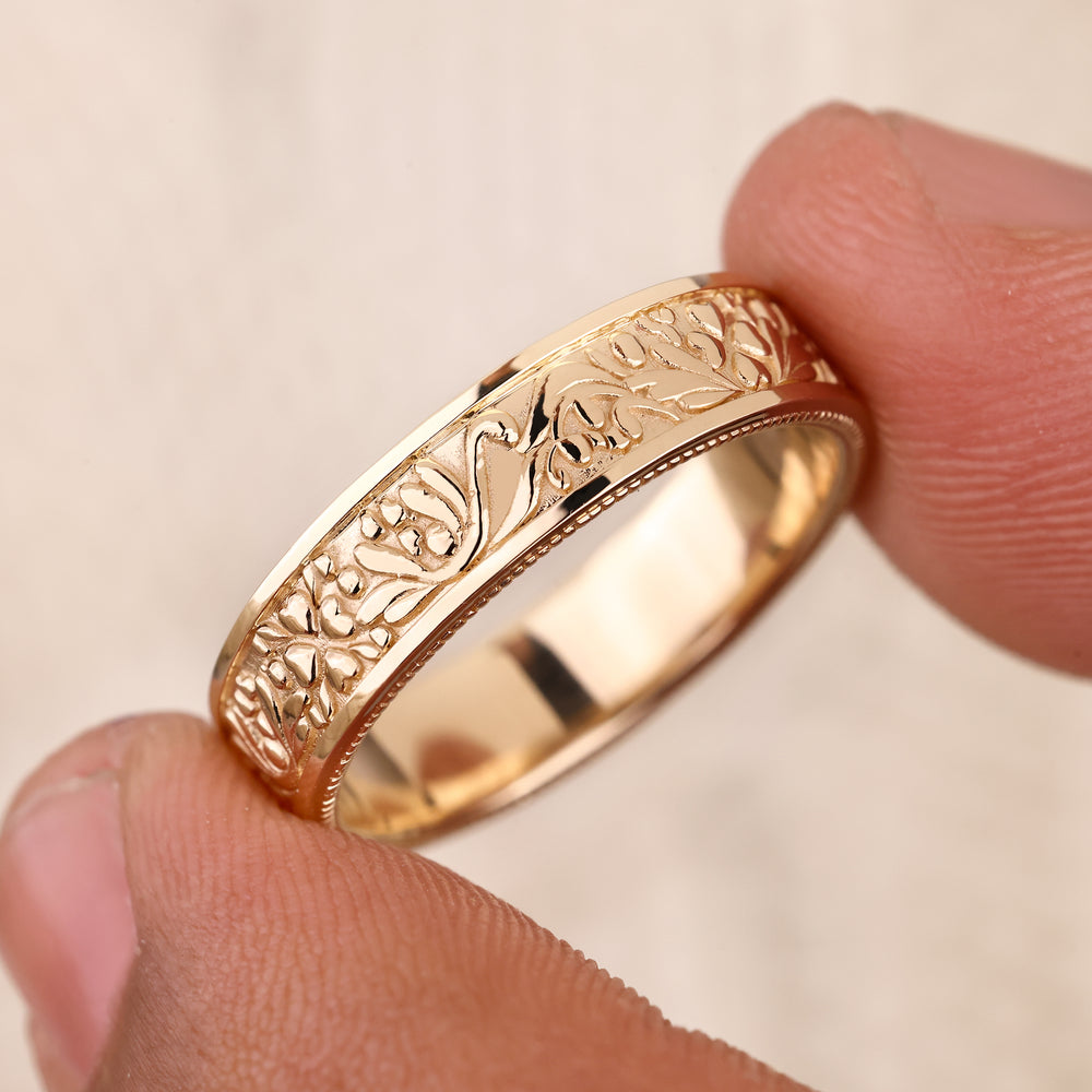 Vintage men's band with milgrain accents.
