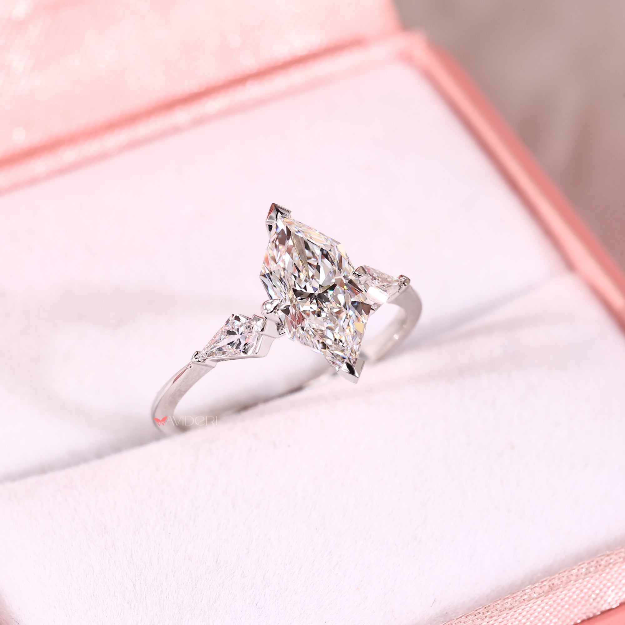 Lab Grown Diamond handmade ring crafted in tapered shank white gold style.