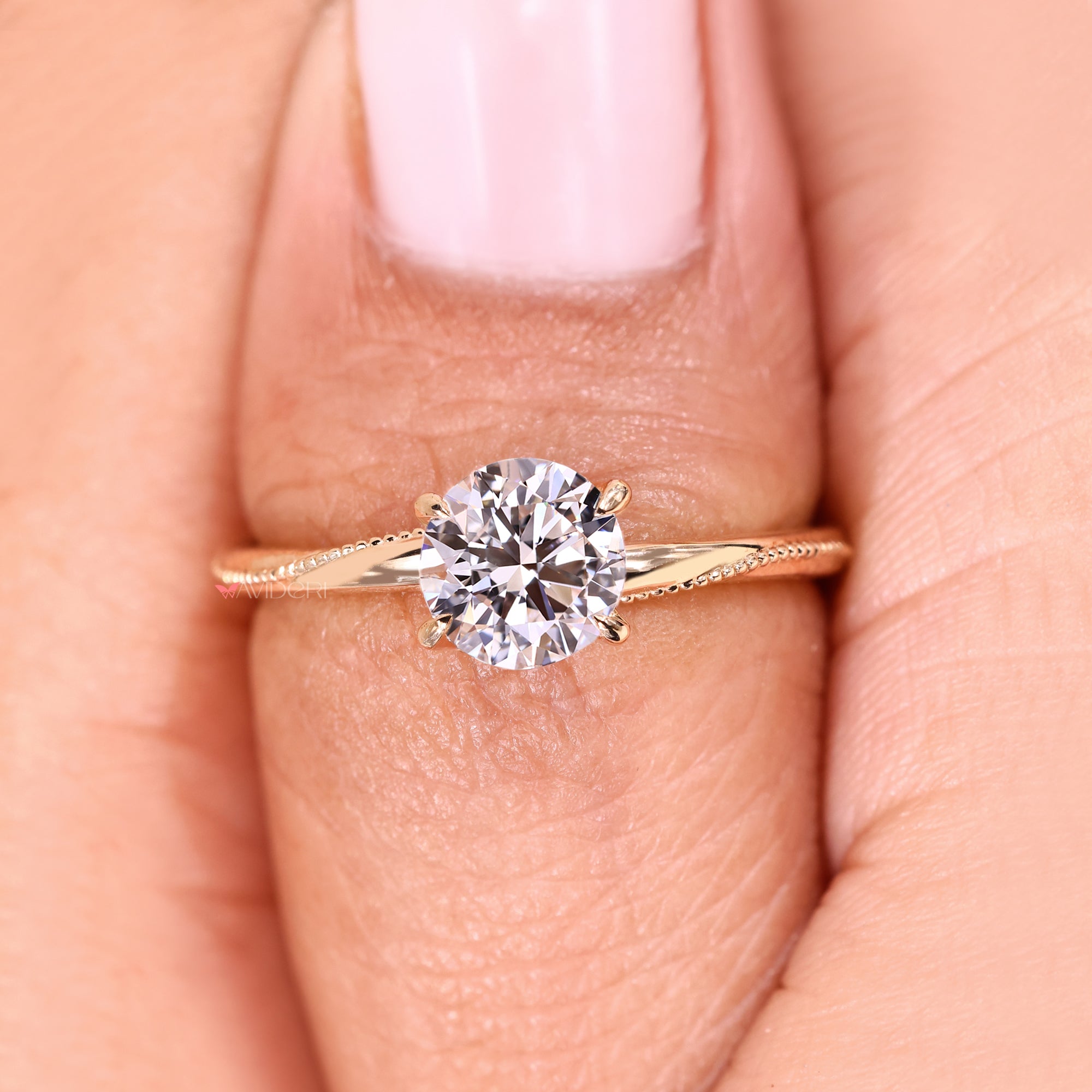 IGI certified lab grown round cut diamond ring.

