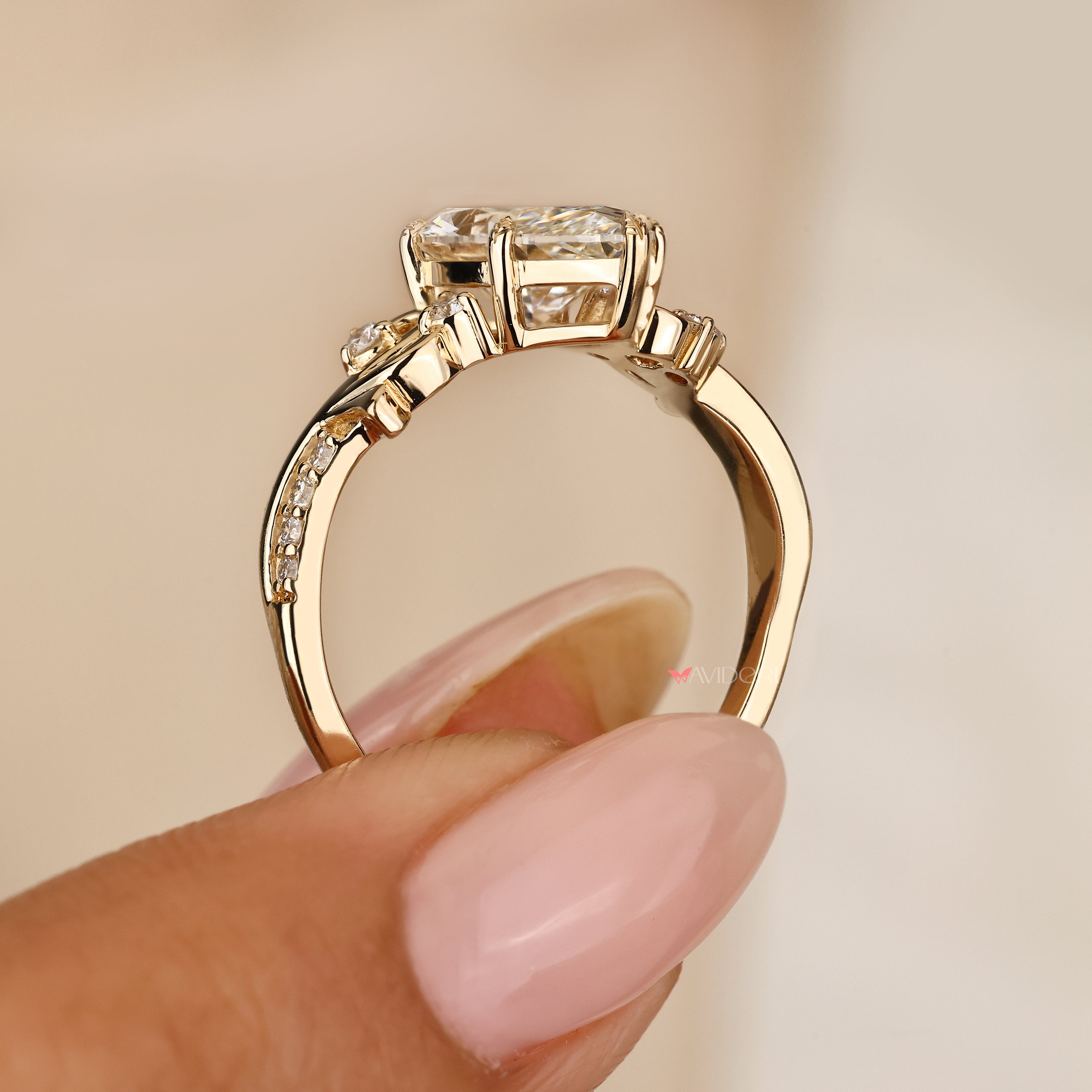 IGI certified marquise diamond ring with nature inspired details
