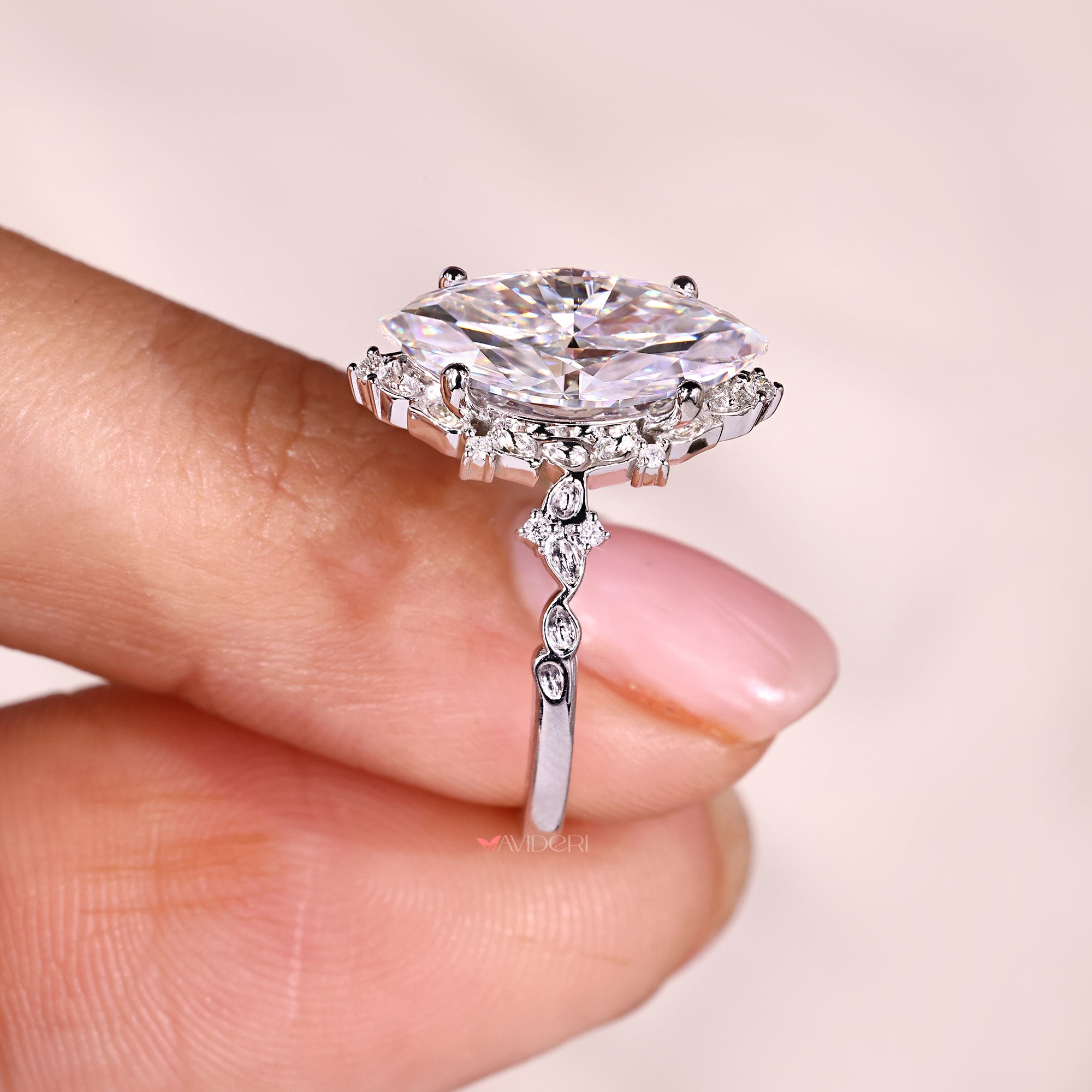 Cluster setting ring crafted with fine moissanite and clean details.
