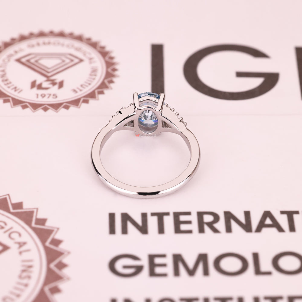 IGI certified oval diamond ring handmade.
