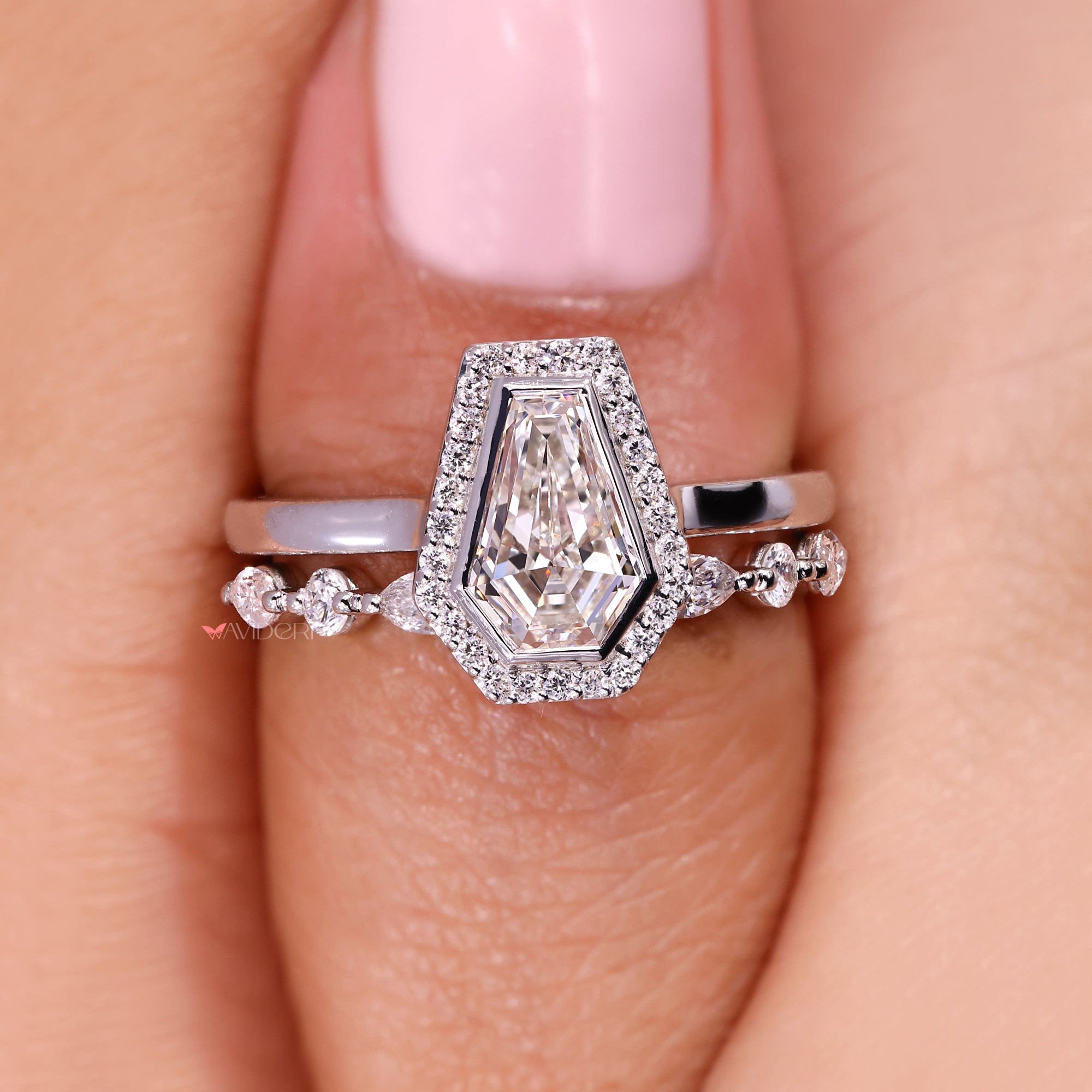 Handmade bridal set with a coffin cut center stone.