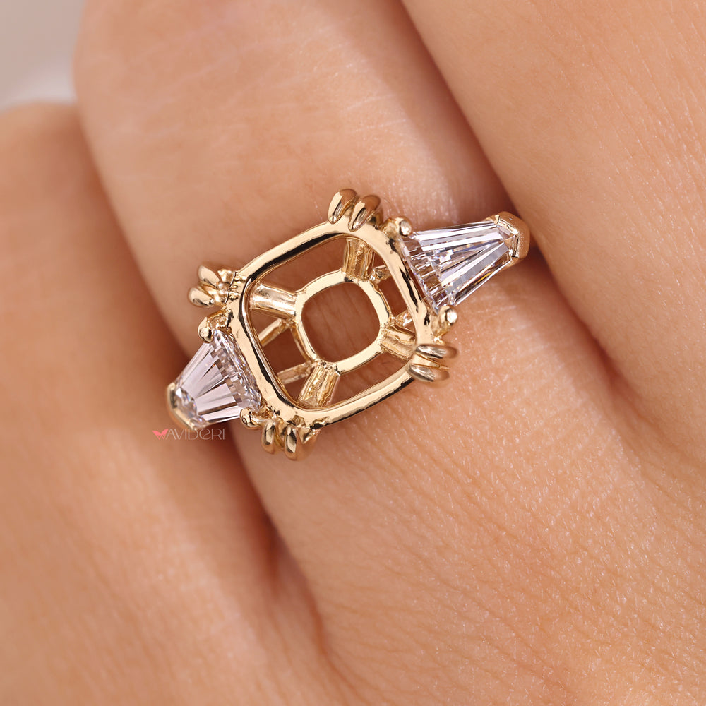 Yellow gold semi mount ring with handcrafted details.

