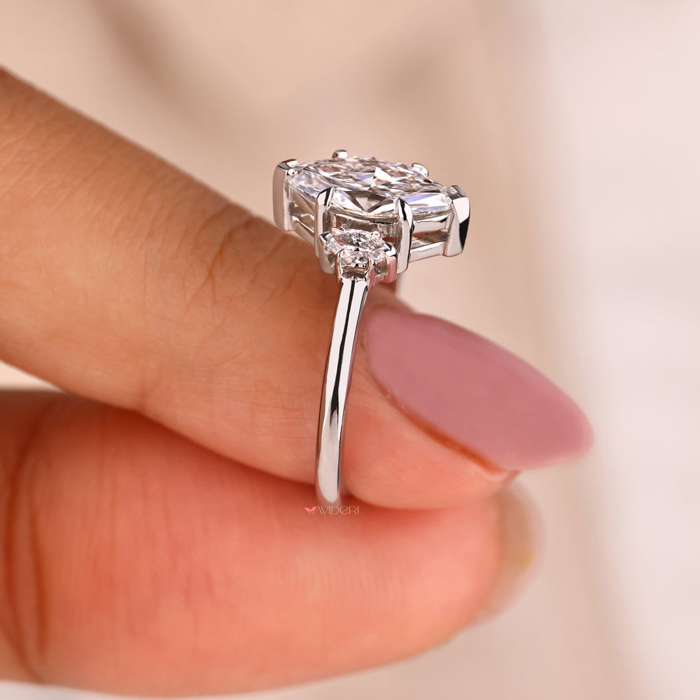 Marquise  diamond design, featuring an igi certified Lab Grown Diamond in a handmade ring style.
