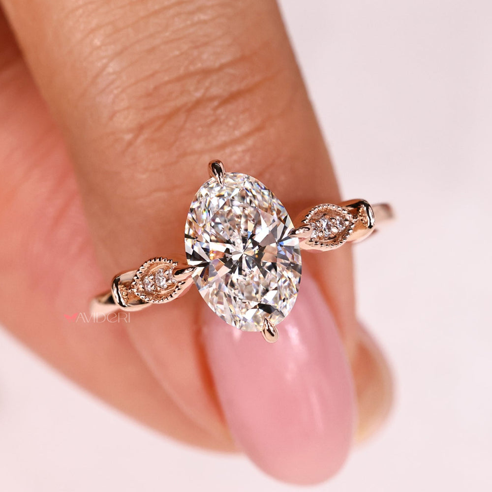 Antique engagement ring with a Lab Grown Diamond set in a milgrain ring for a sustainable and classic design.
