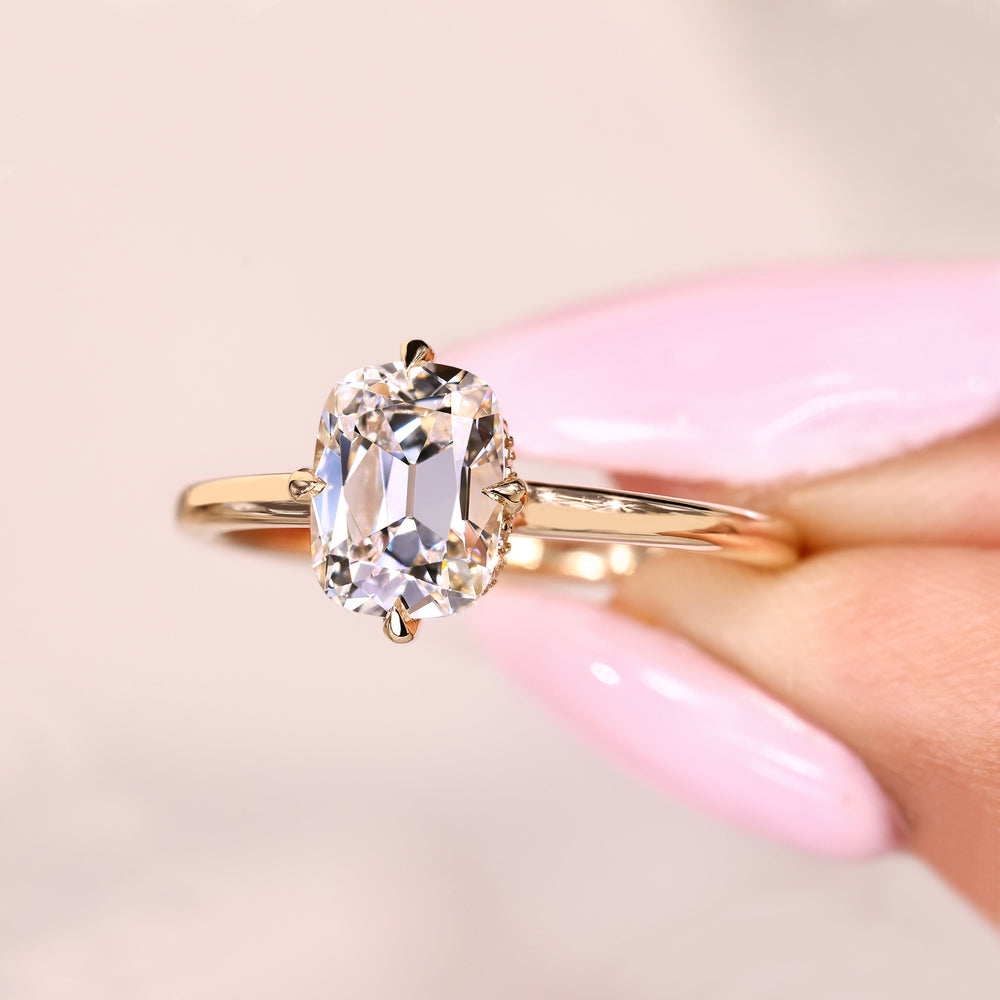 Solitaire engagement ring with cushion OEC lab grown diamond
