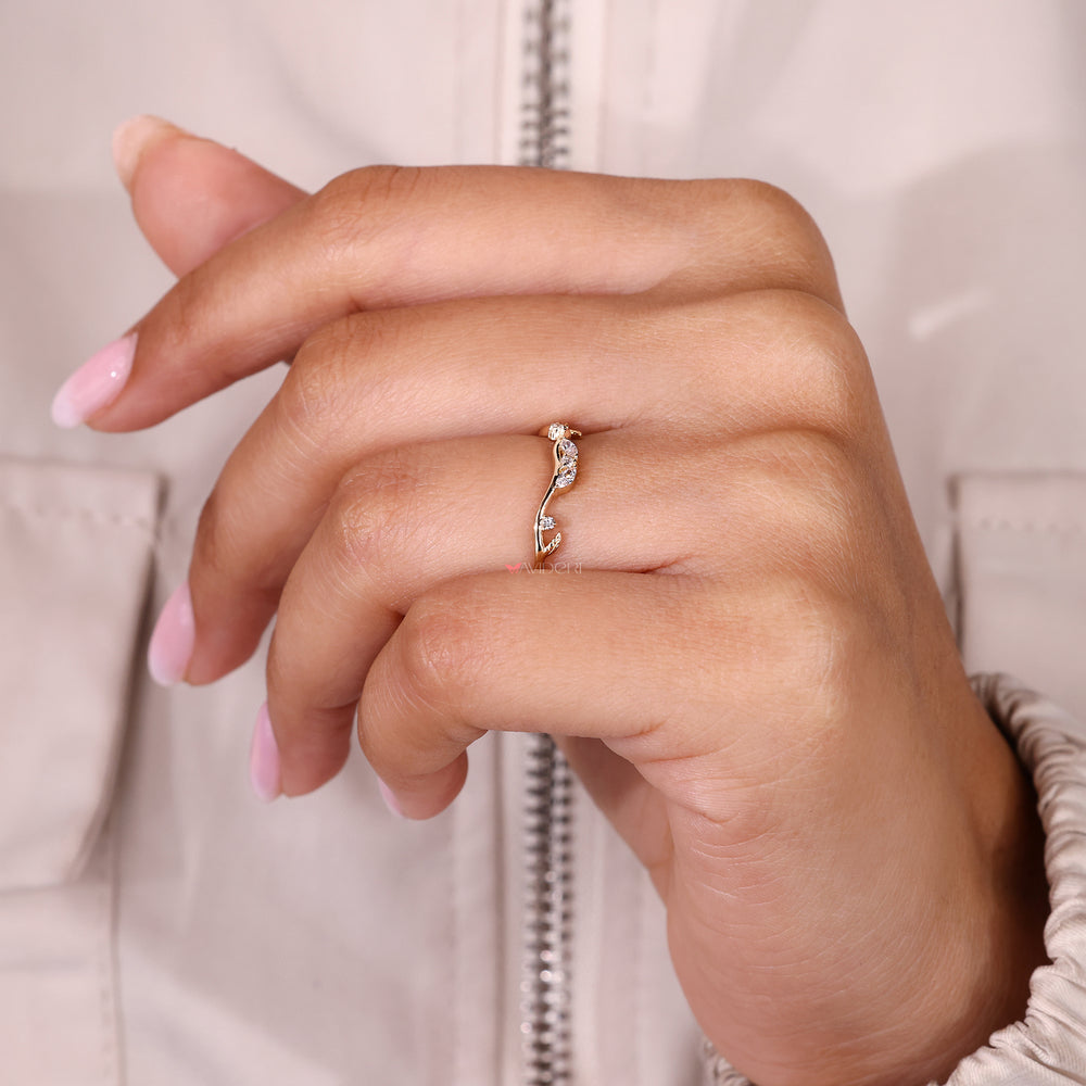 Cluster setting nature inspired wedding band design.