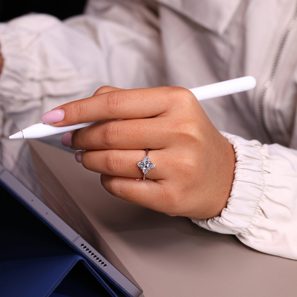 Lab Grown Diamond engagement ring designed with ethical brilliance and exceptional quality.
