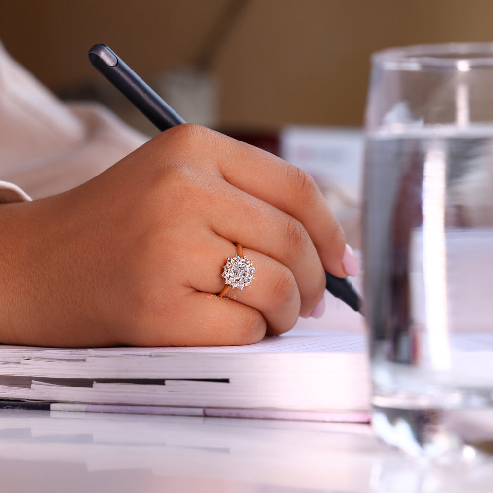 Luxurious yellow gold diamond ring perfect for engagements and anniversaries.
