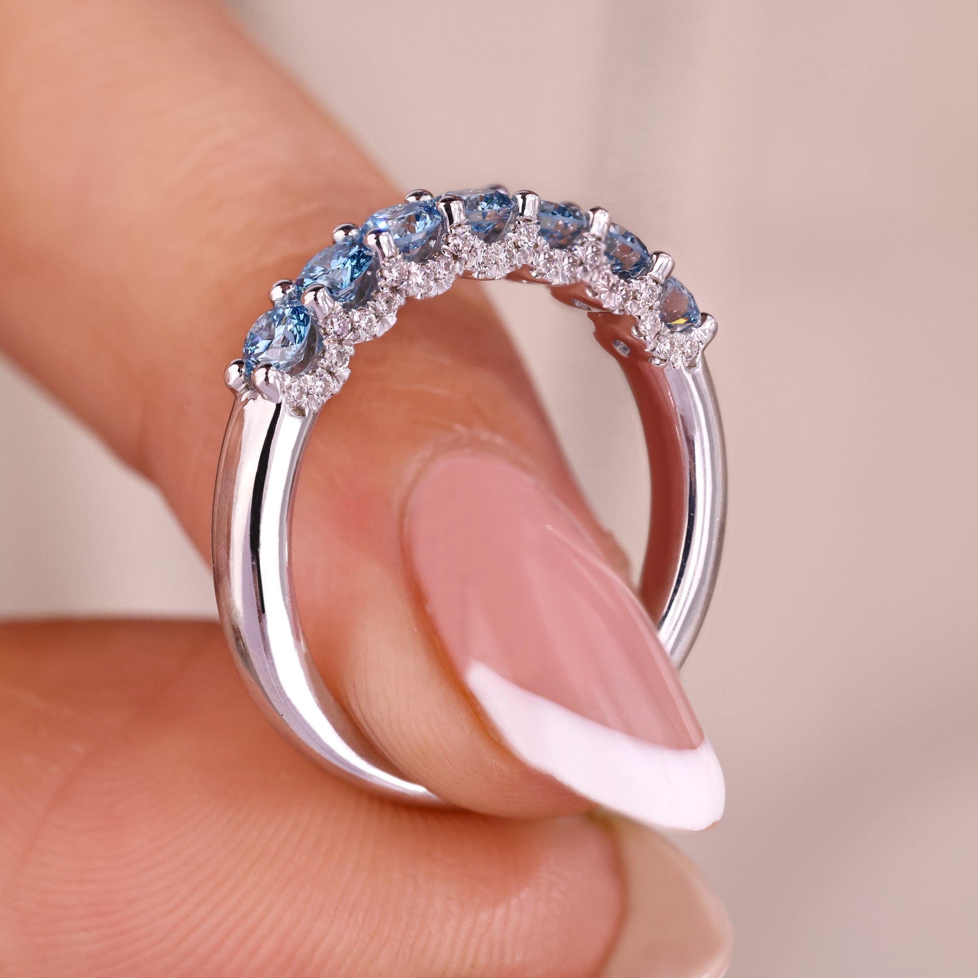 Tapered shank setting with u prong micro pave setting.