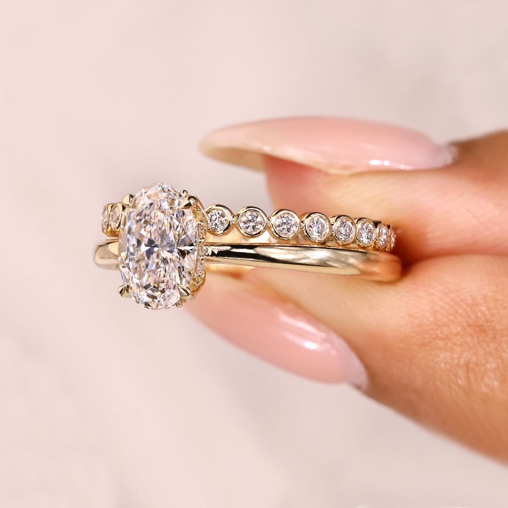 Eternity round diamond band bezel setting.
