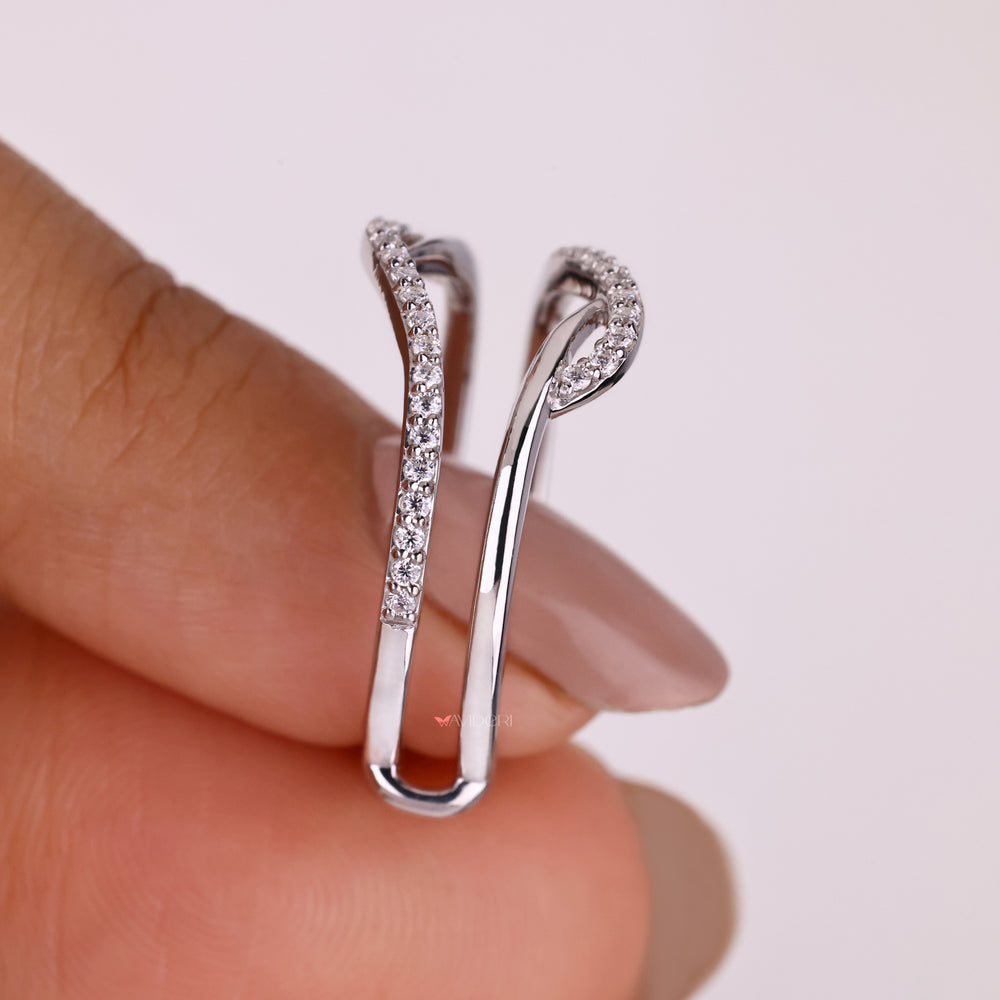 Buy wedding band online with lab-grown diamonds.
