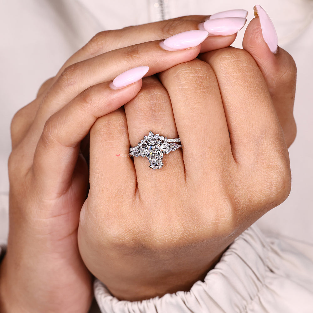 Lab grown coffin diamond bridal set with side stones
