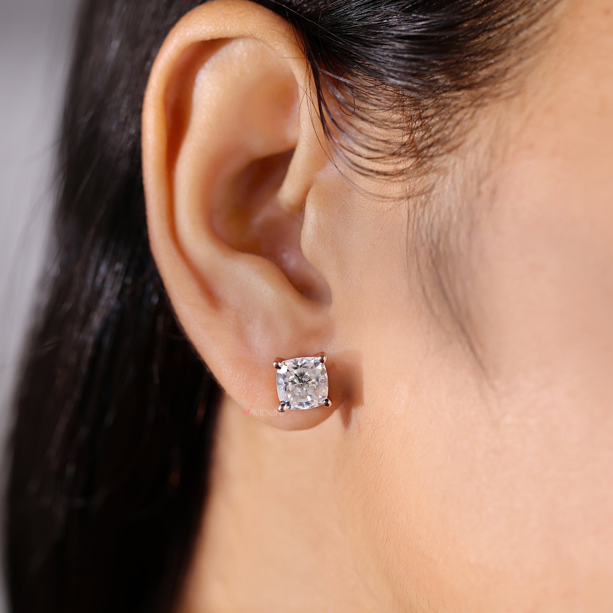 These handmade earrings showcase expert craftsmanship.