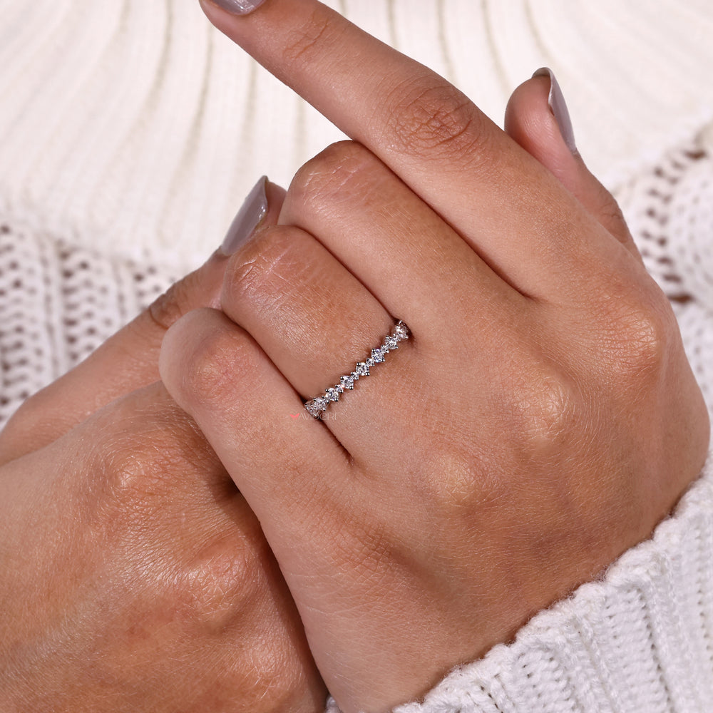 Beautiful handmade jewelry with intricate designs and high-quality diamonds.
