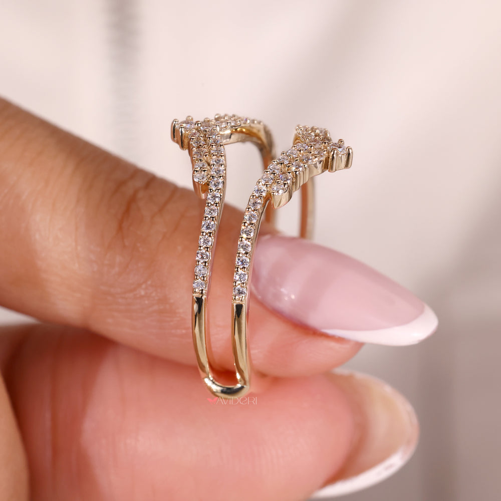 Yellow gold wedding band with IGI certified Lab Grown Diamonds.