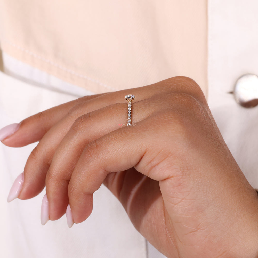 Round diamond engagement ring with a 6 prong setting for a classic design.
