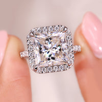 Princess Cut Engagement Ring With halo Setting