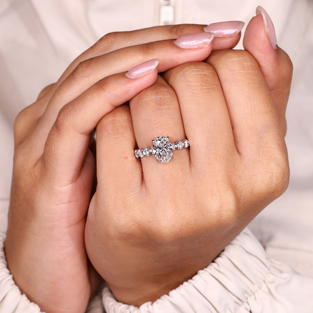 IGI certified oval diamond ring handmade.

