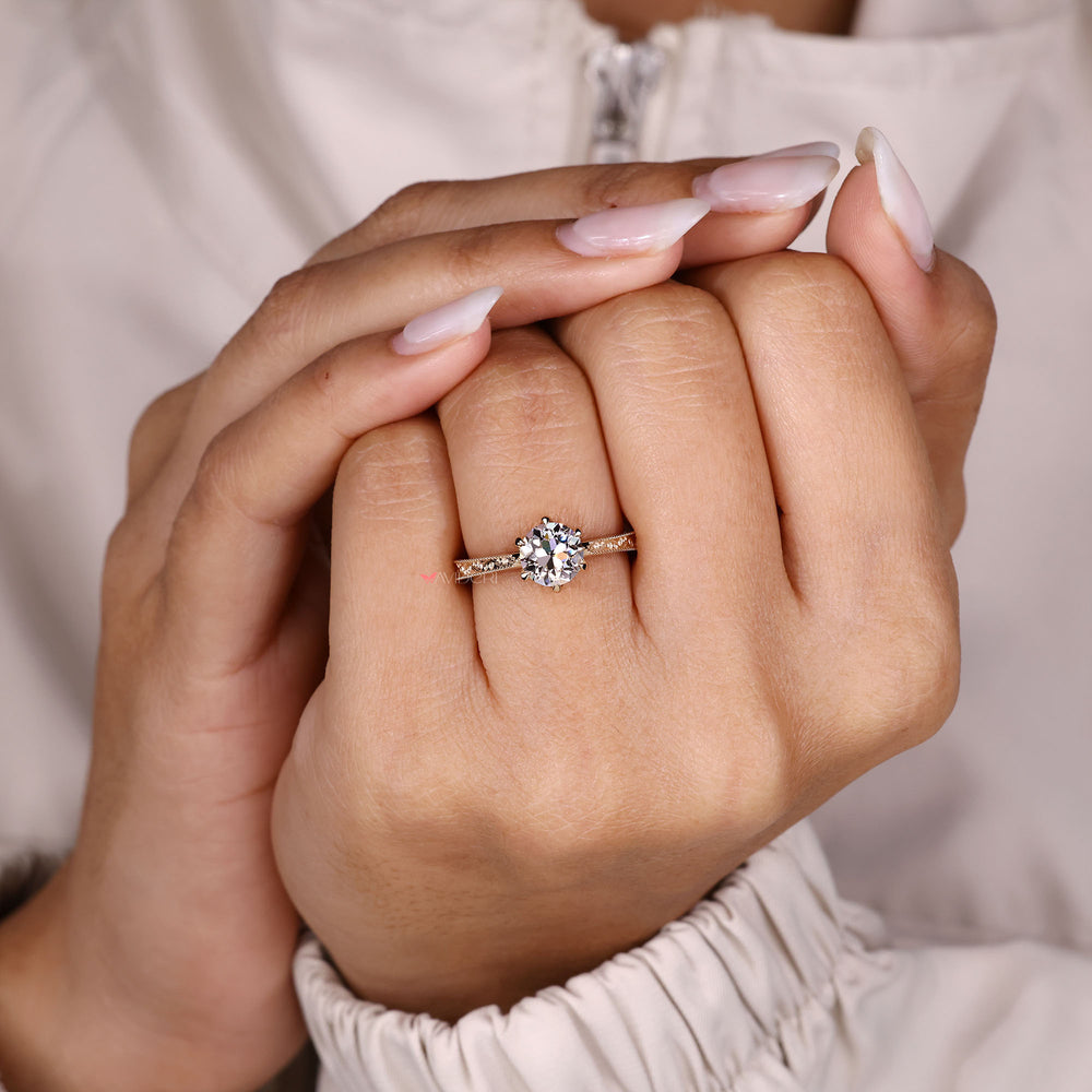 Lab grown solitaire diamond with engraved band.
