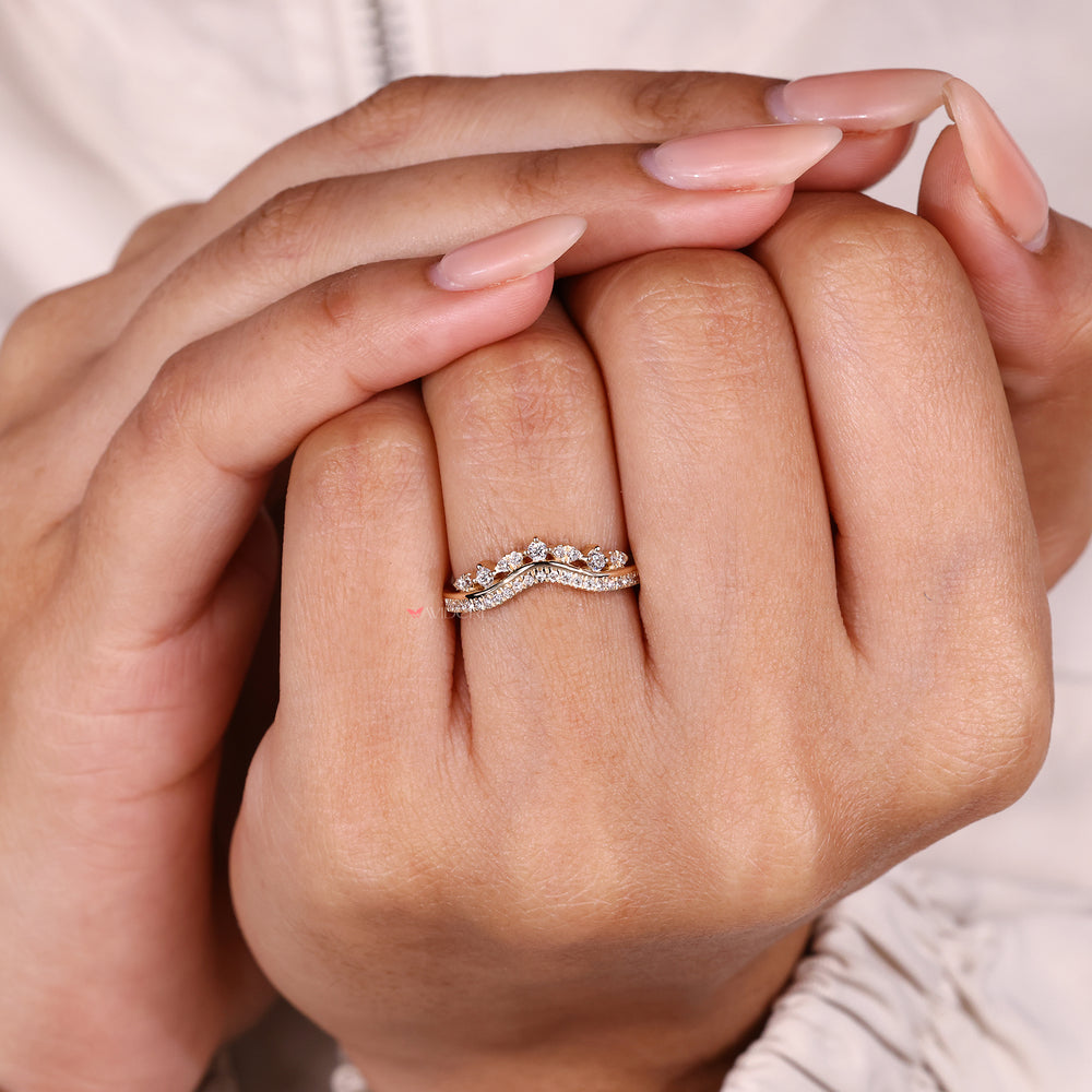 Lab grown curved diamond half eternity band.
