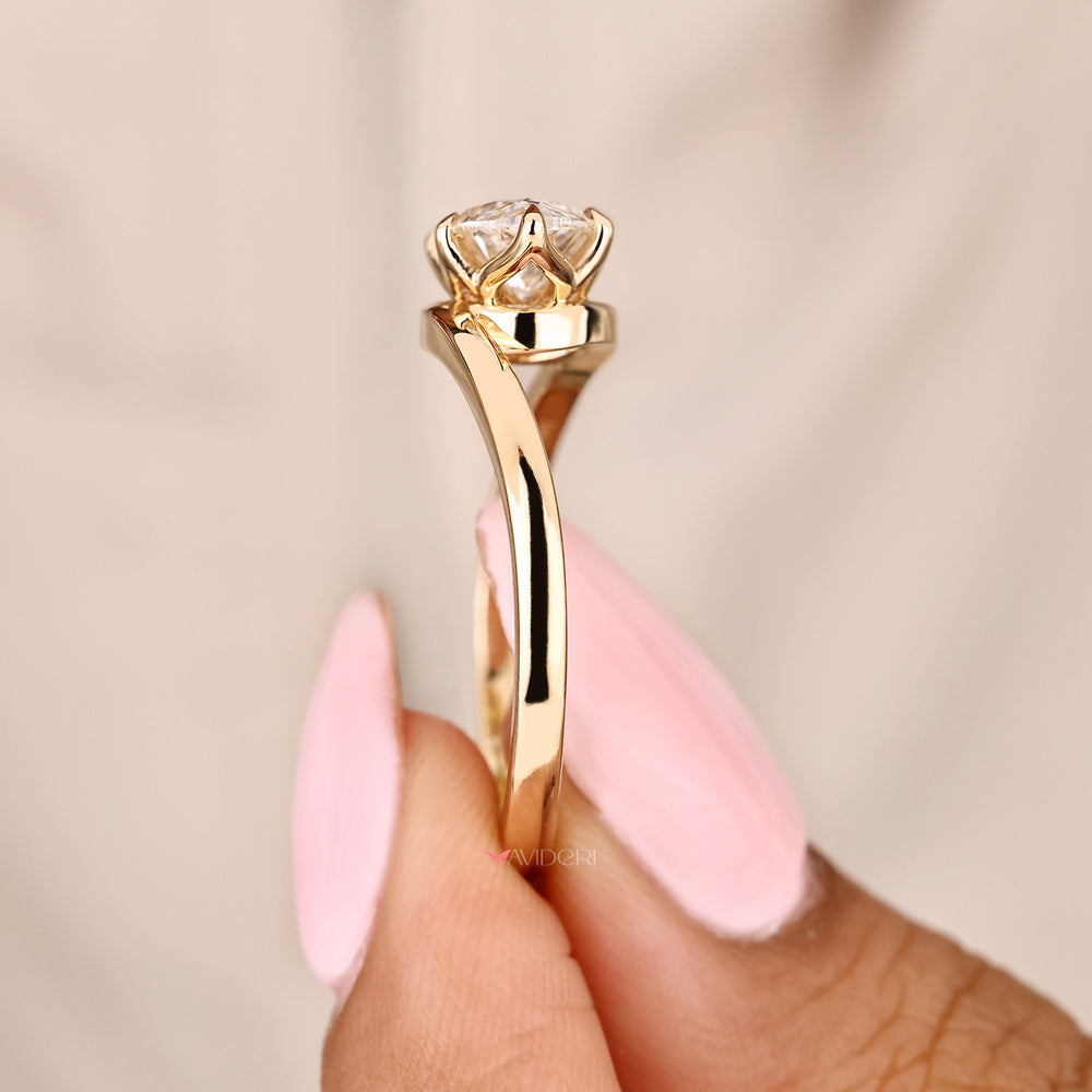 IGI certified marquise ring with tulip setting and prongs
