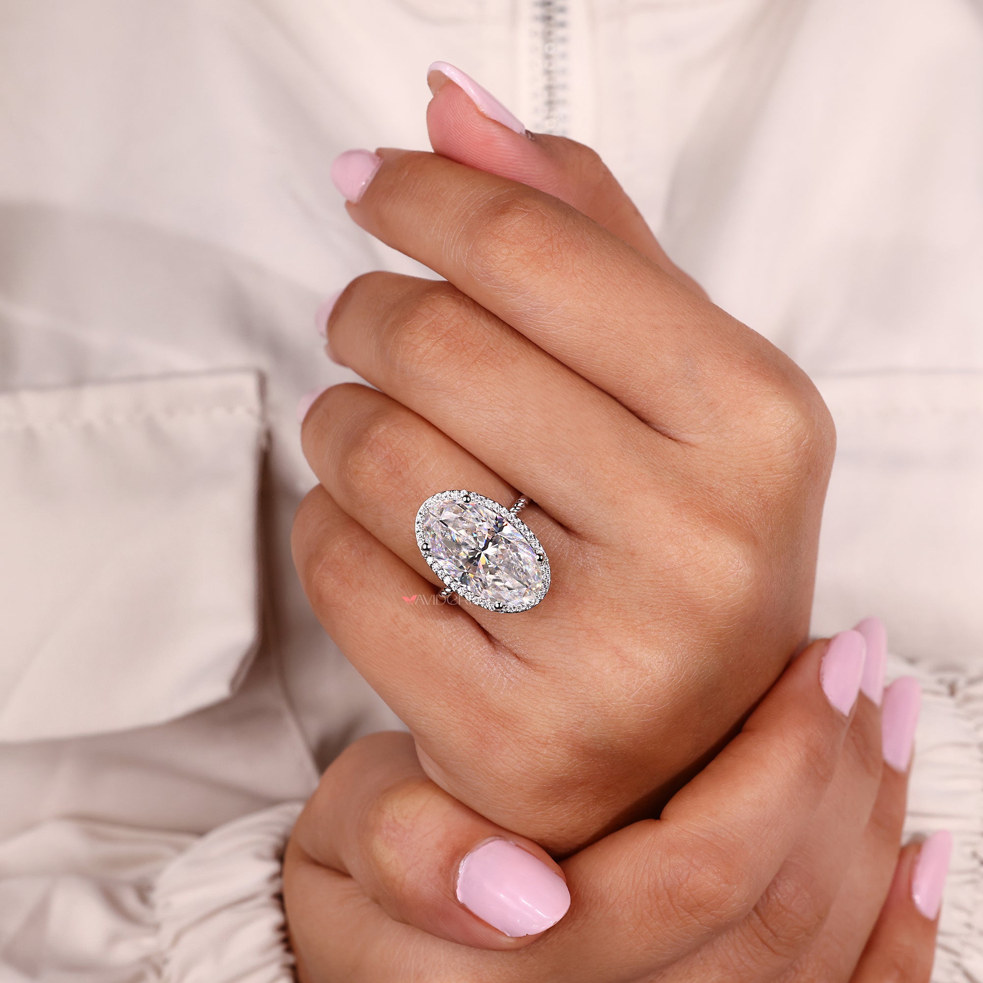 Round cut engagement ring, white gold ring, moissanite engagement ring.