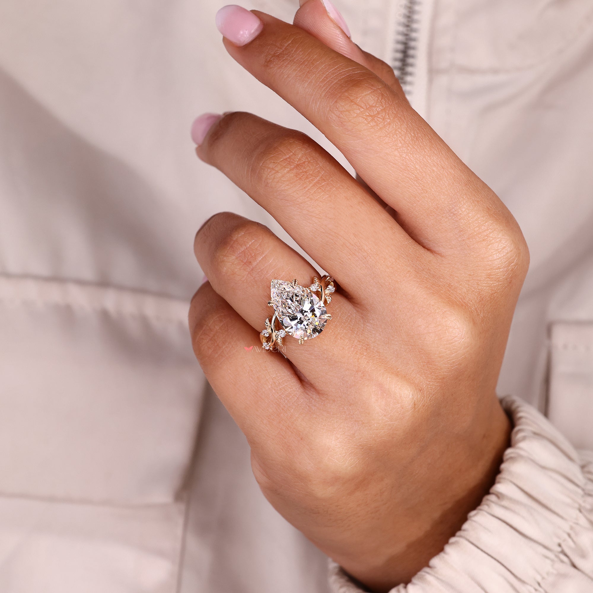 Simple curvy chevron wedding band.