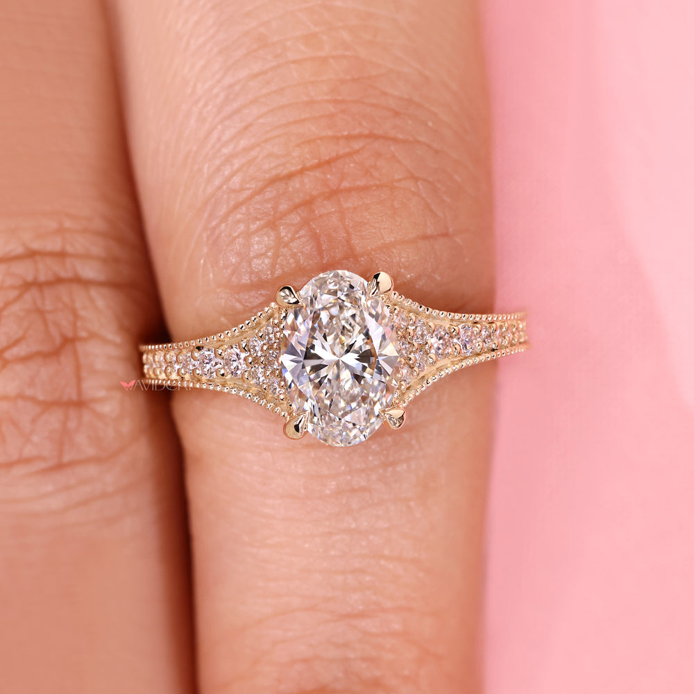 IGI certified oval diamond ring handmade.
