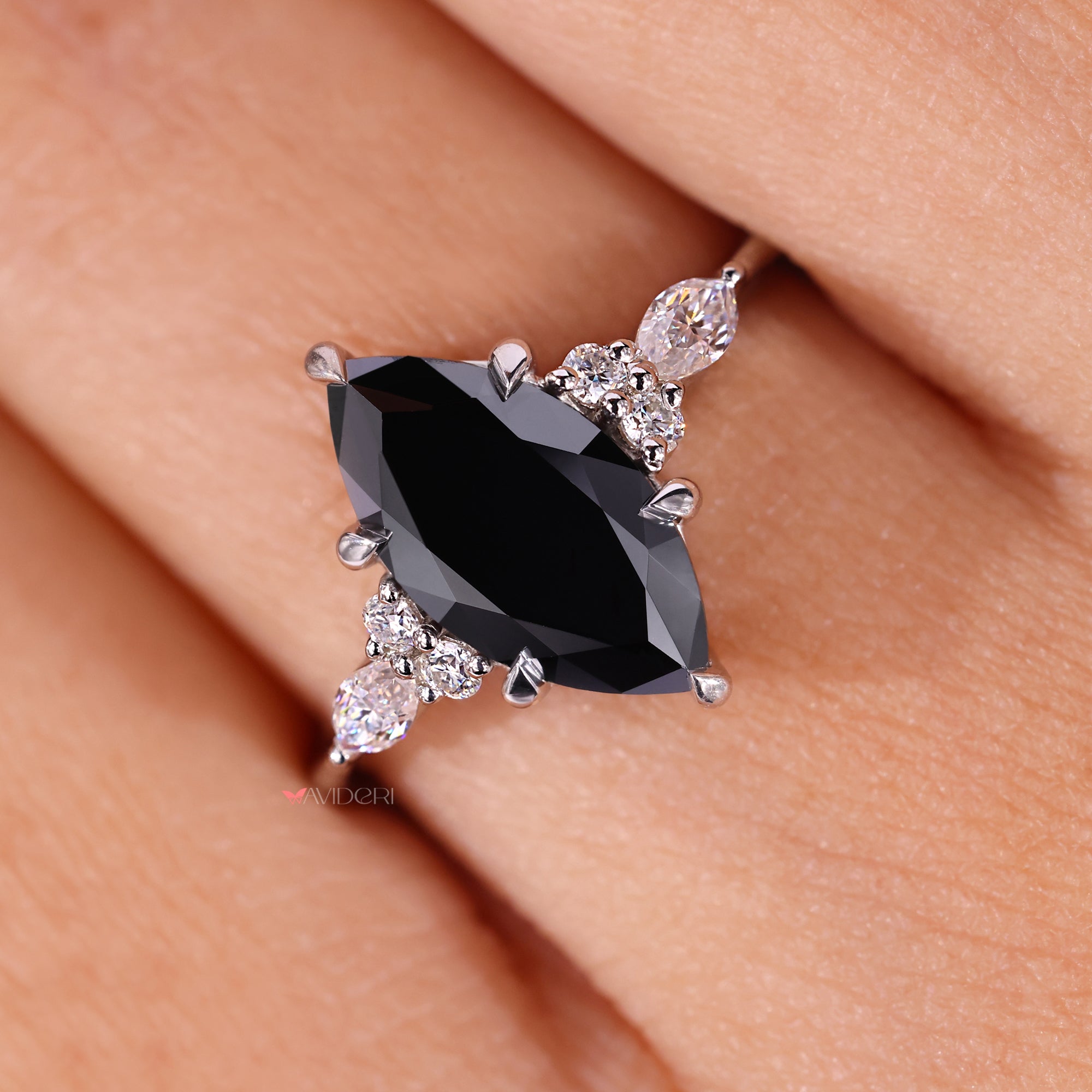 6 claw prong setting with tapered shank ring.