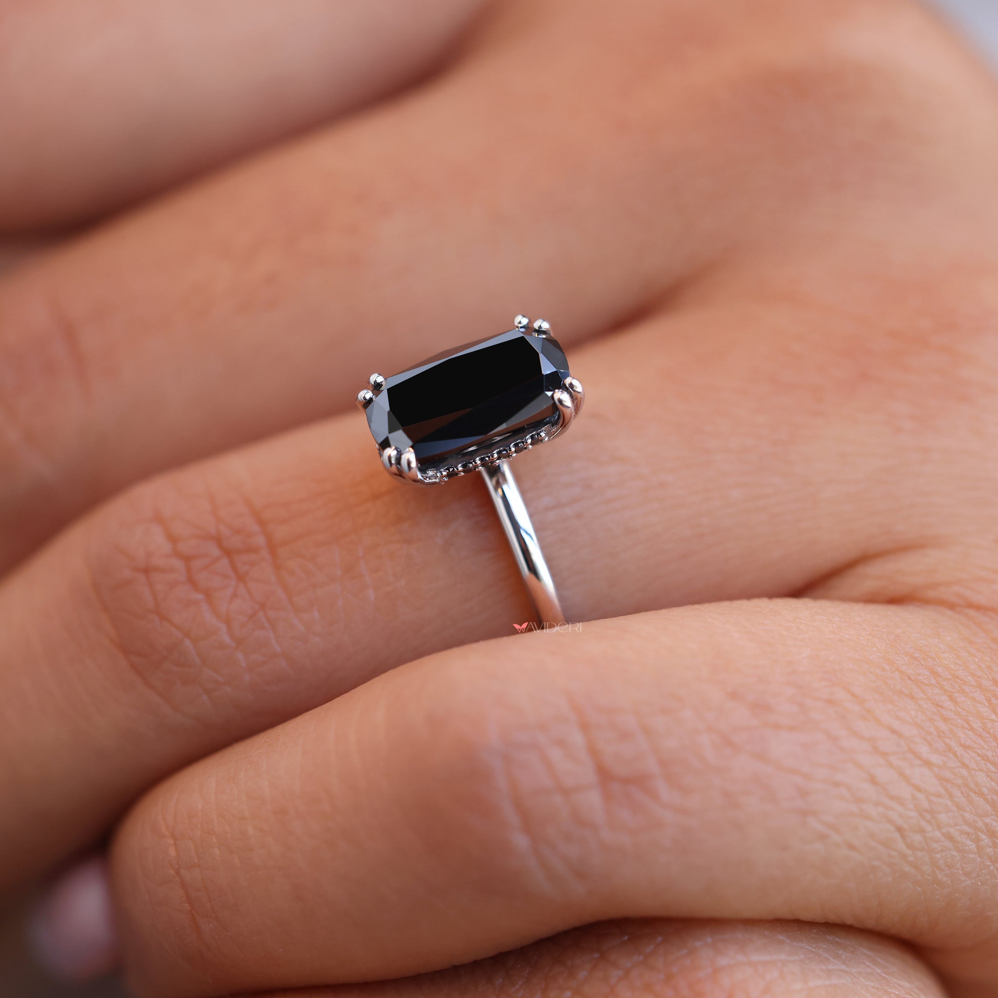 Avideri engagement ring captures love with custom craftsmanship.
