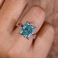 This radiant cut ring features clean edges and bold sparkle.
